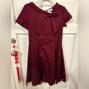 Zapaka Burgundy Short-Sleeve Midi Dress with Neck Bow